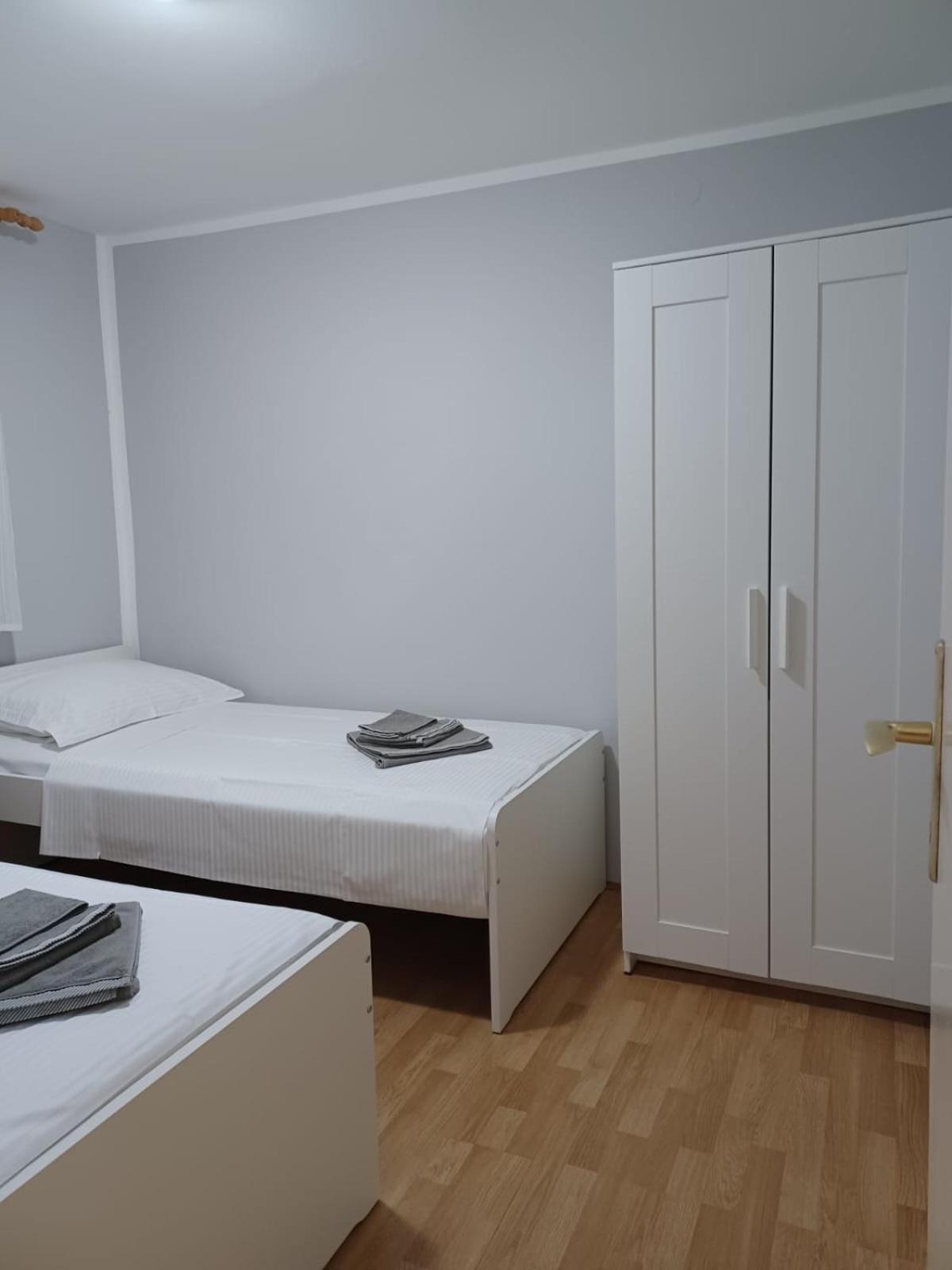Sidro Apartment