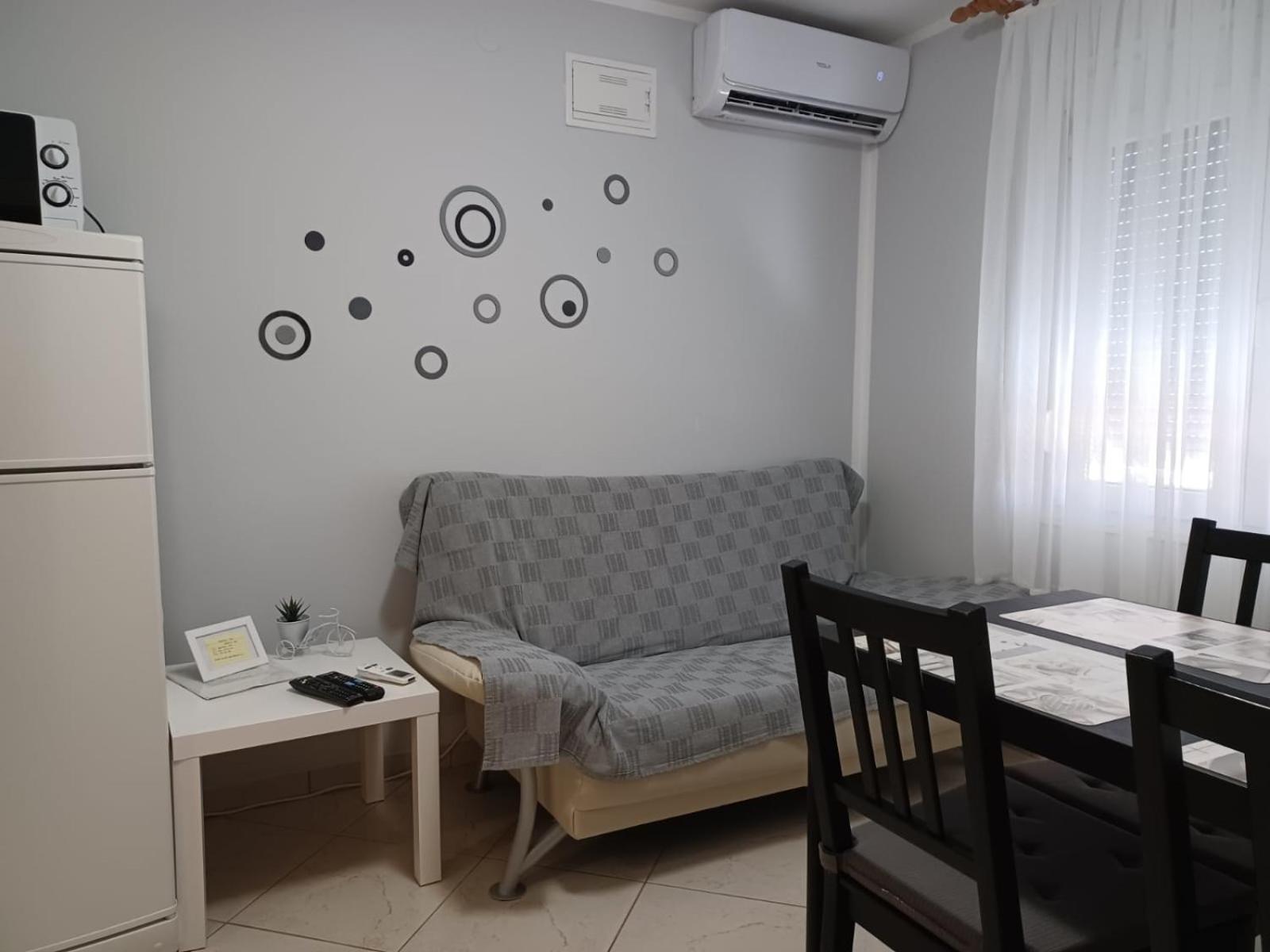 Sidro Apartment